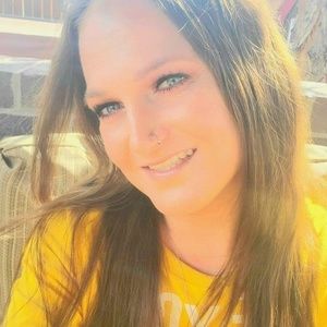 Meet your Posher, Sherry